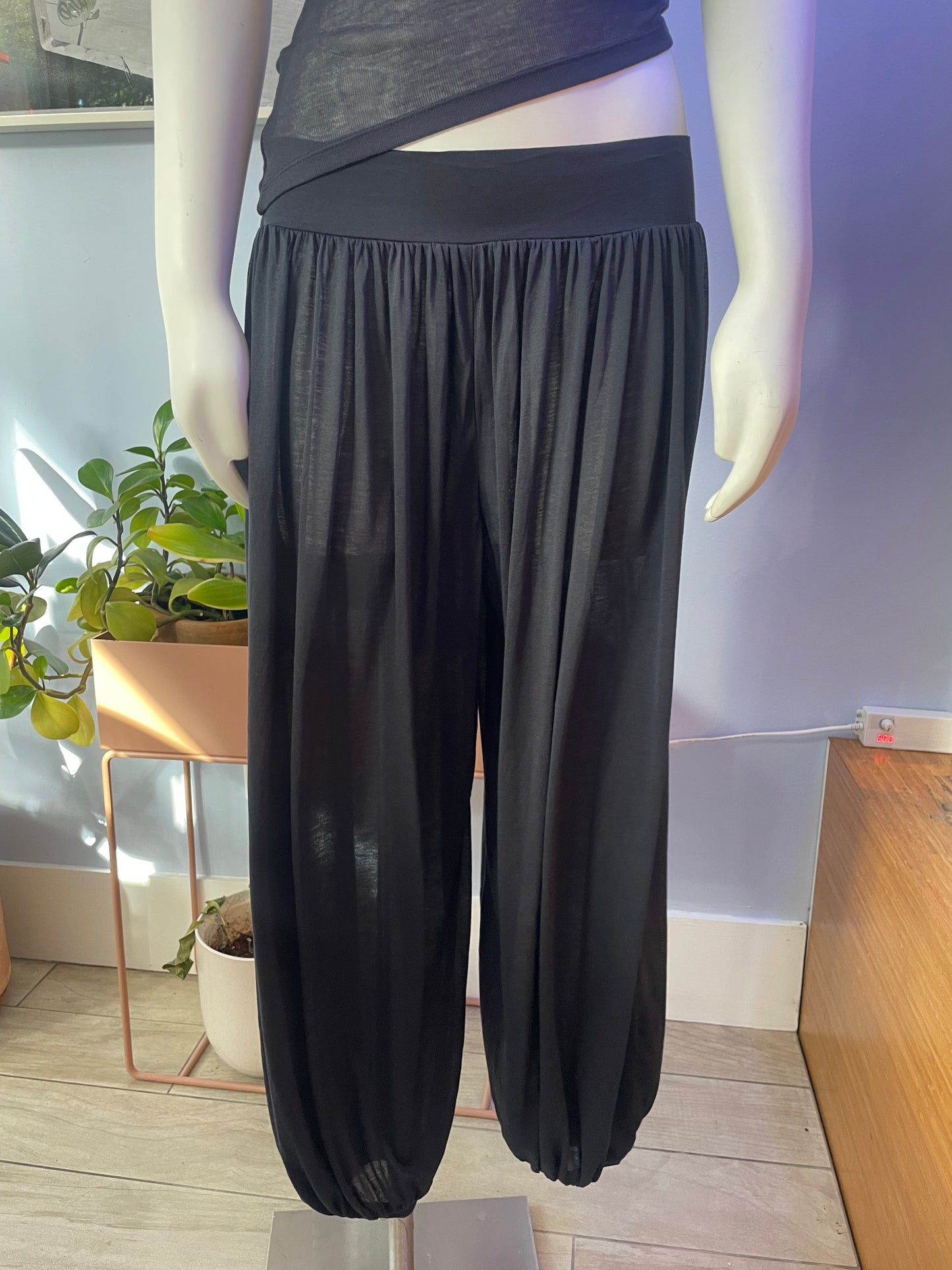 Belle Anna: Cypress Pant - Navy