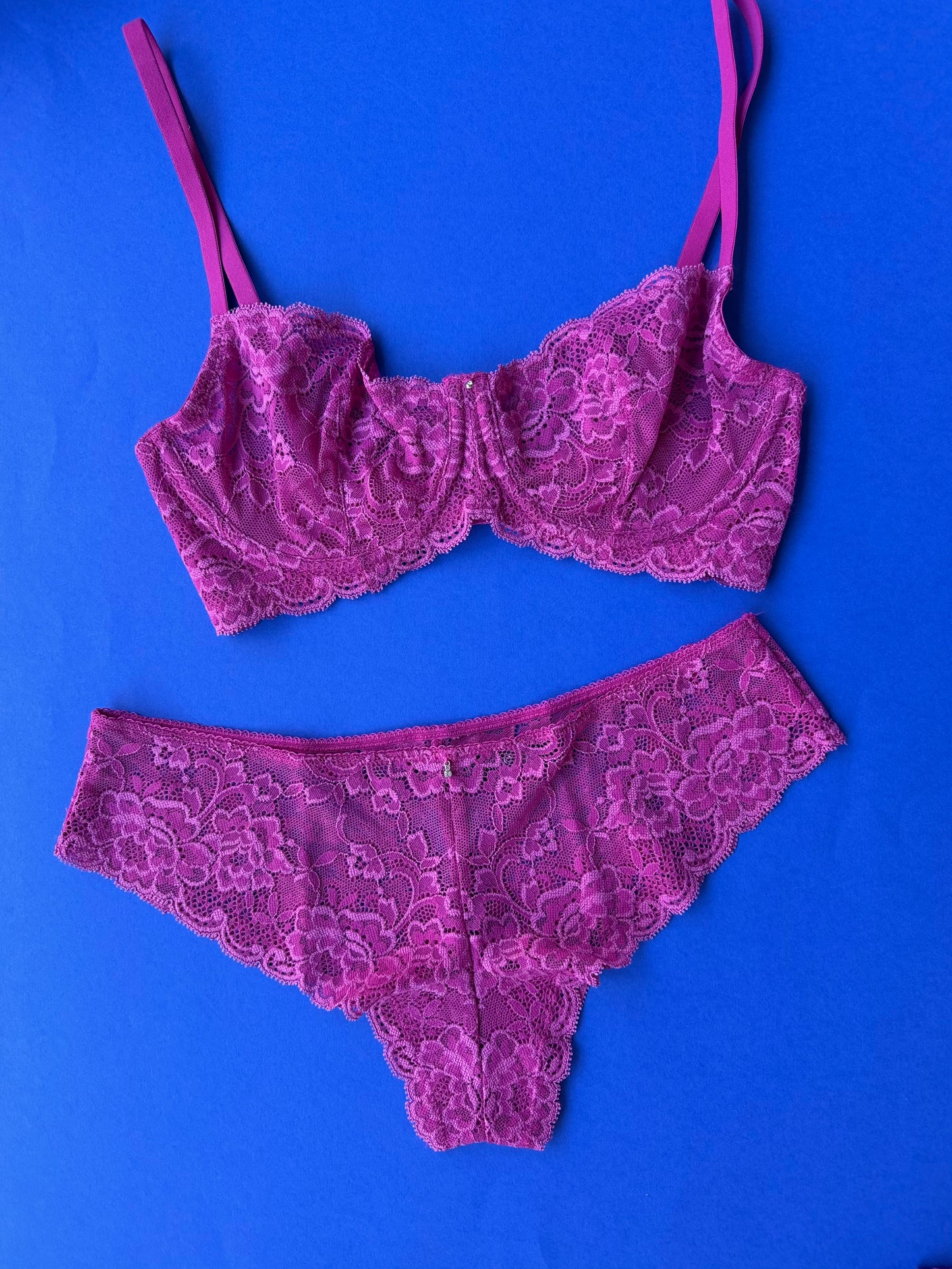 Montelle: Muse Full Cup Lace Bra - E-H Cups Only