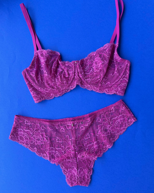 Montelle: Flirt Demi Lace Bra - D+ Cups Only