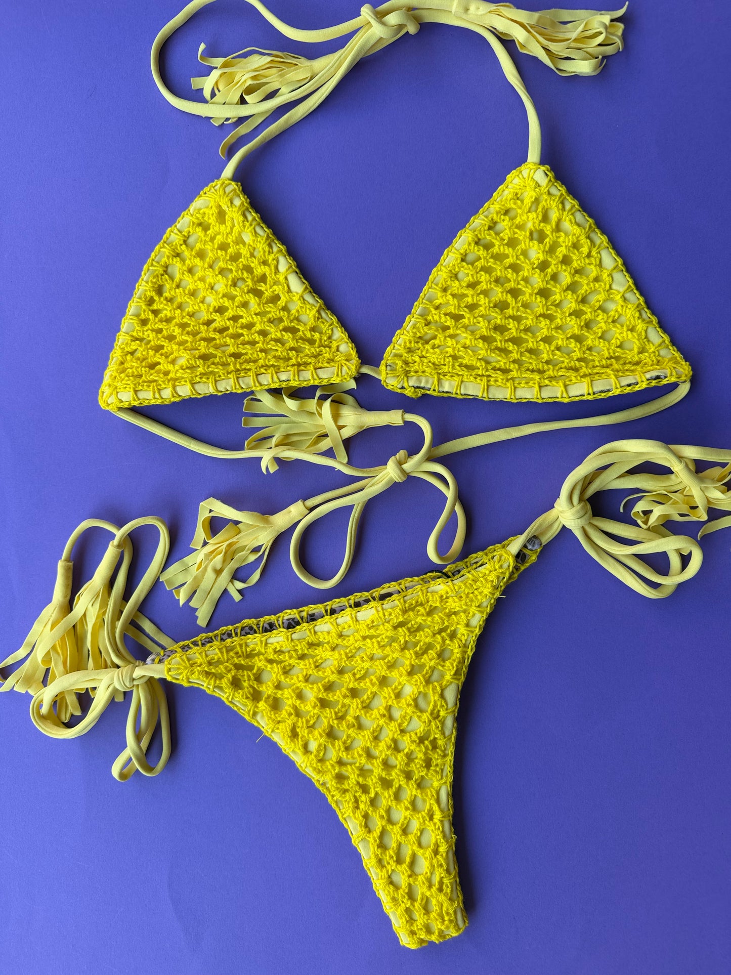 Acacia: Humuhumu Crochet Bikini Top - Pomelo