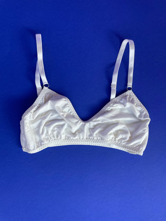 Kye Intimates: Recline Bamboo Pullover Bra - Natural