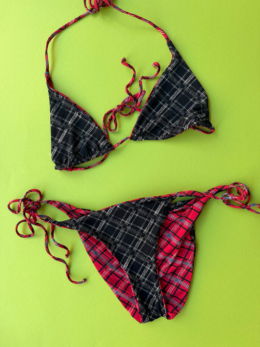 Siyu: Desprez Reversible Triangle Bikini Top - Sinners