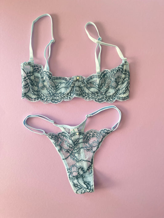 Clo: Fortuna Lace Adjustable String Thong - Imperial Blue