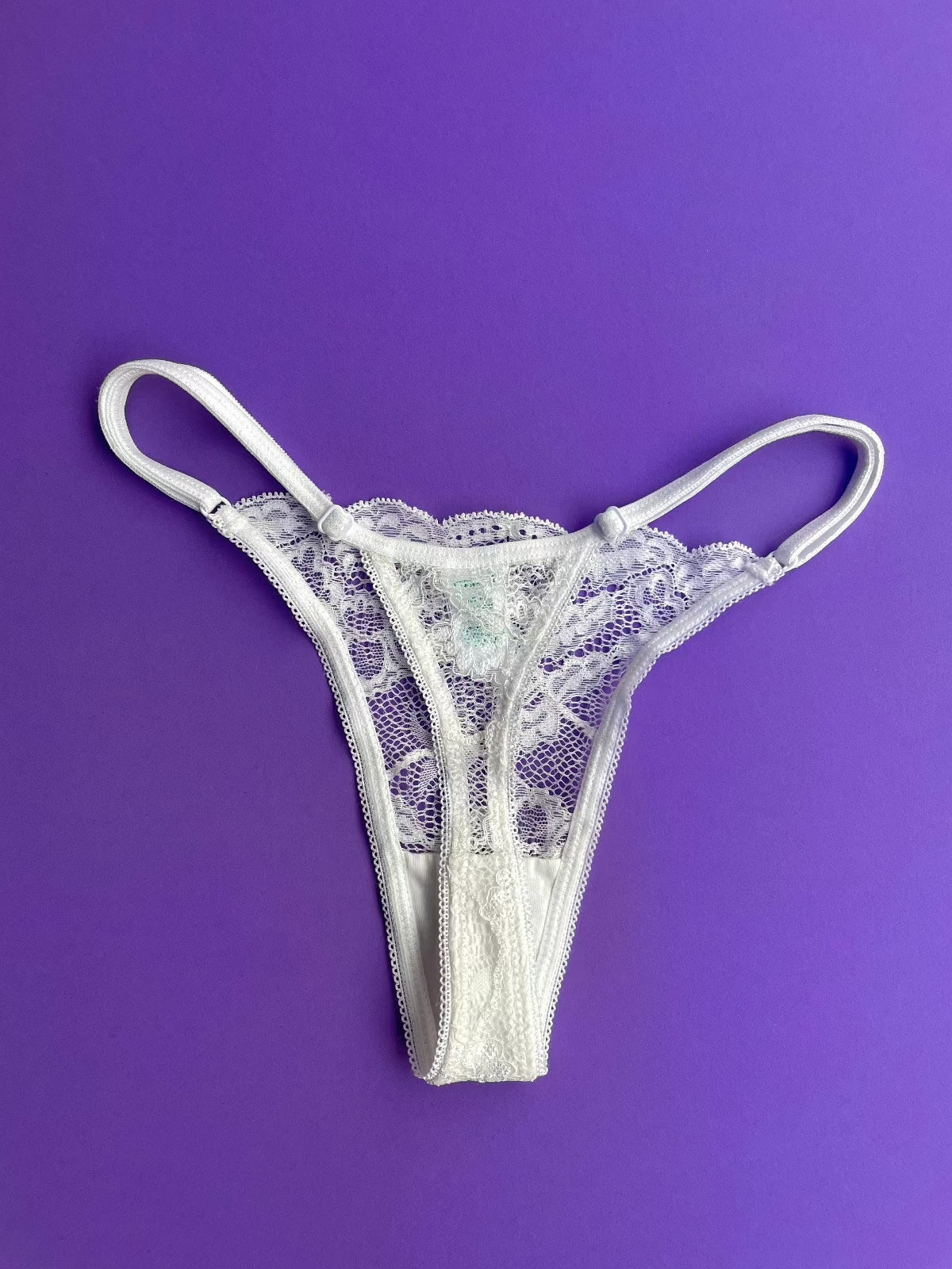 Clo: Fortuna Lace Adjustable String Thong - White