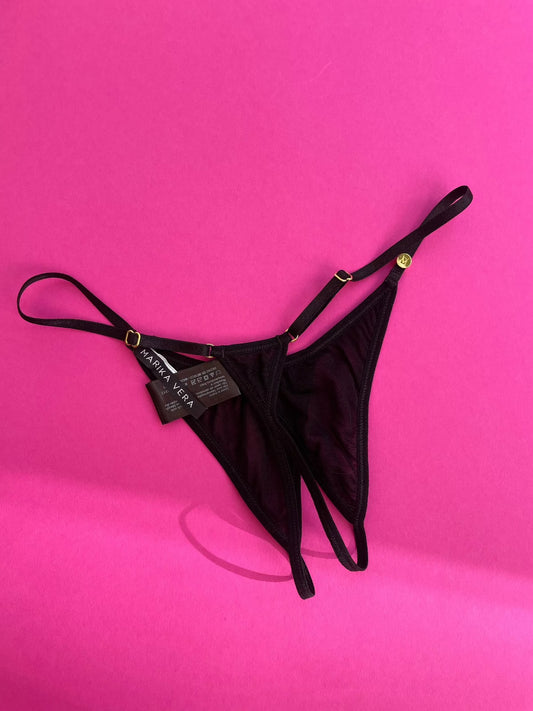 Marika Vera: Lily Rose Ouvert T-String - Black