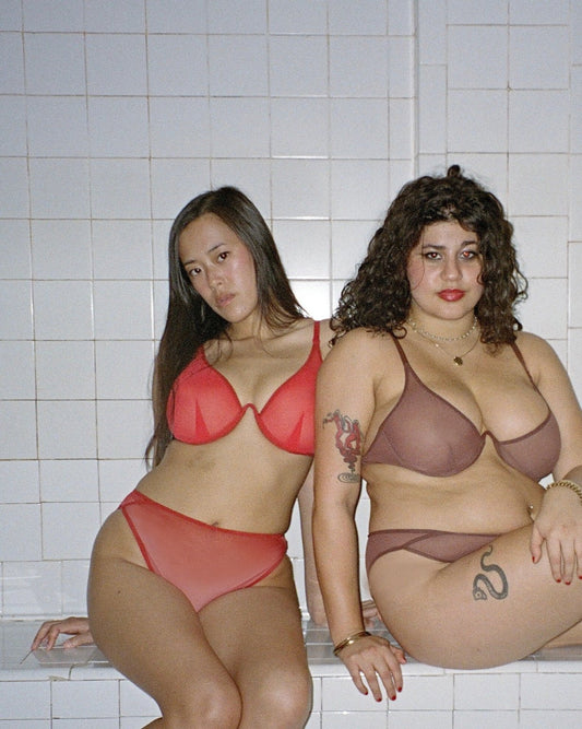 La Fille d'O: Fast Girls Monowire V Bra - Red