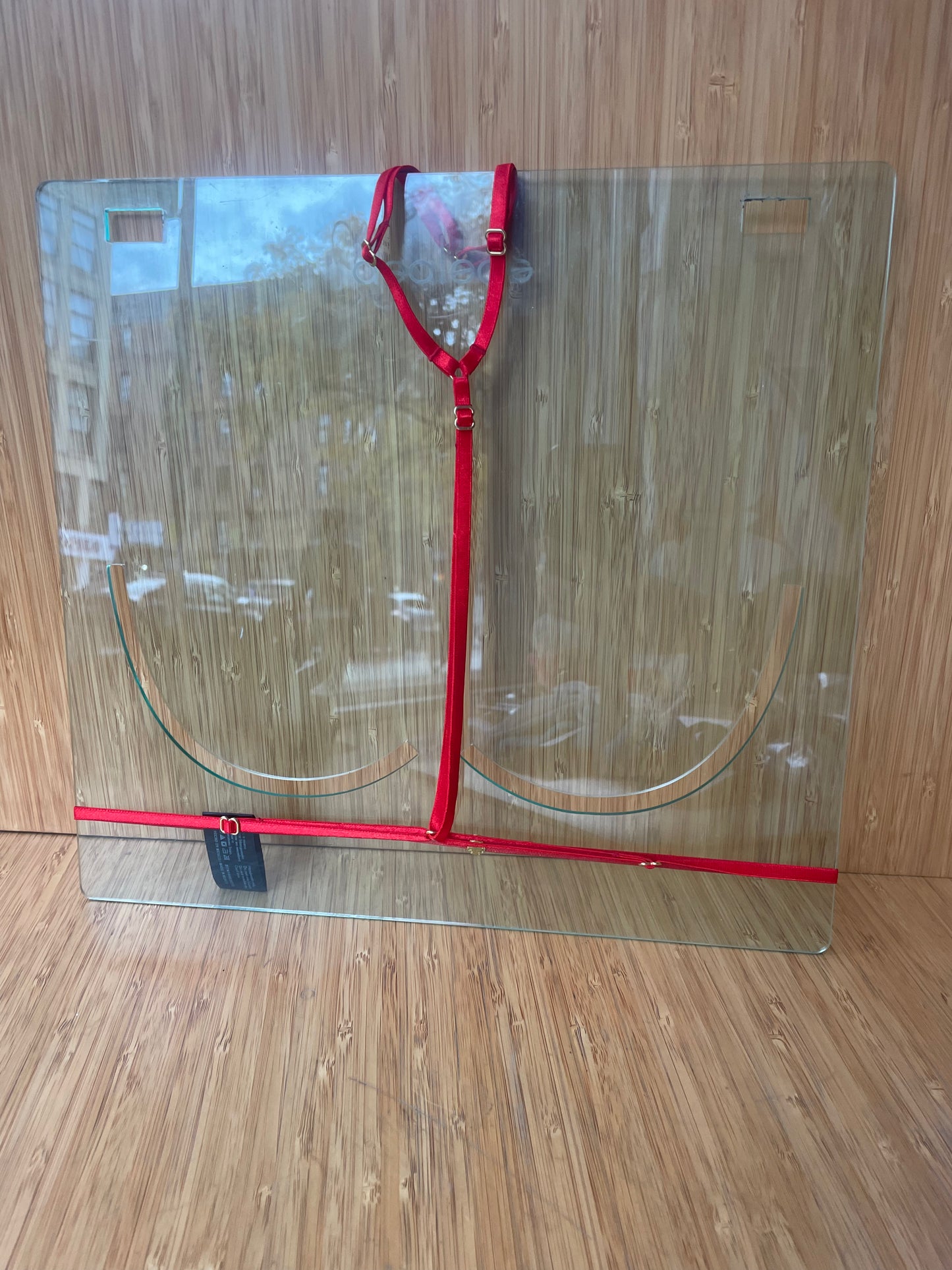 Marika Vera: Moore T-Harness - Red