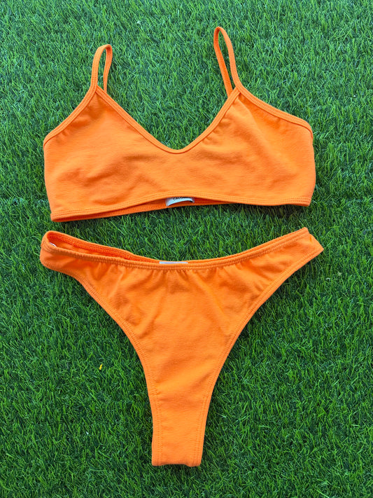 Calomel: Tawa Thong - Juicy EXCLUSIVE