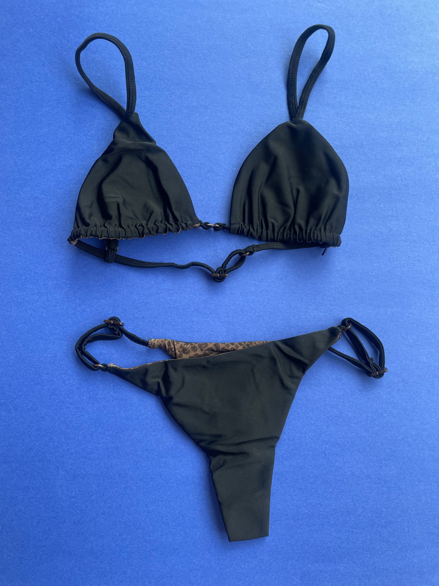 Acacia: Wren Triangle Bikini Top - Black