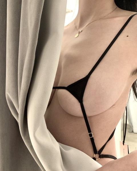 Marika Vera: 80's Moore Ouvert Cage Bodysuit - Red