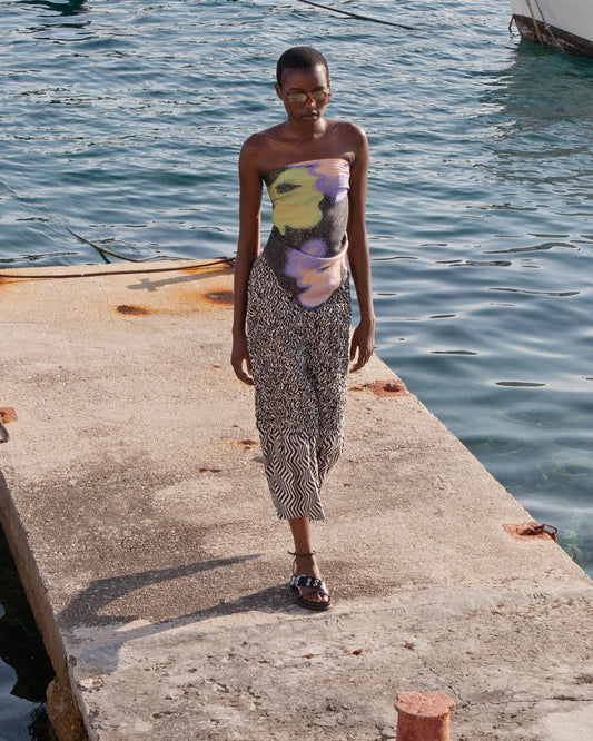 Untitled in Motion: Poma Top - Iridaea