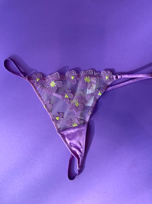 Fleur du Mal: Petal Embroidery V String Thong - Clematis