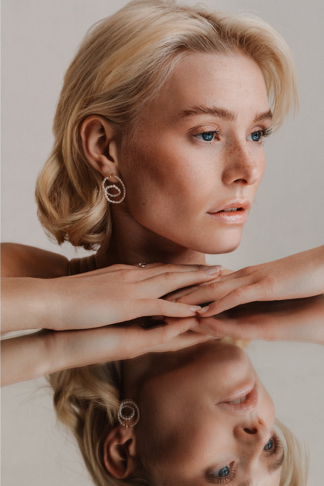 Kara Yoo: Rosa Earrings - Pearl