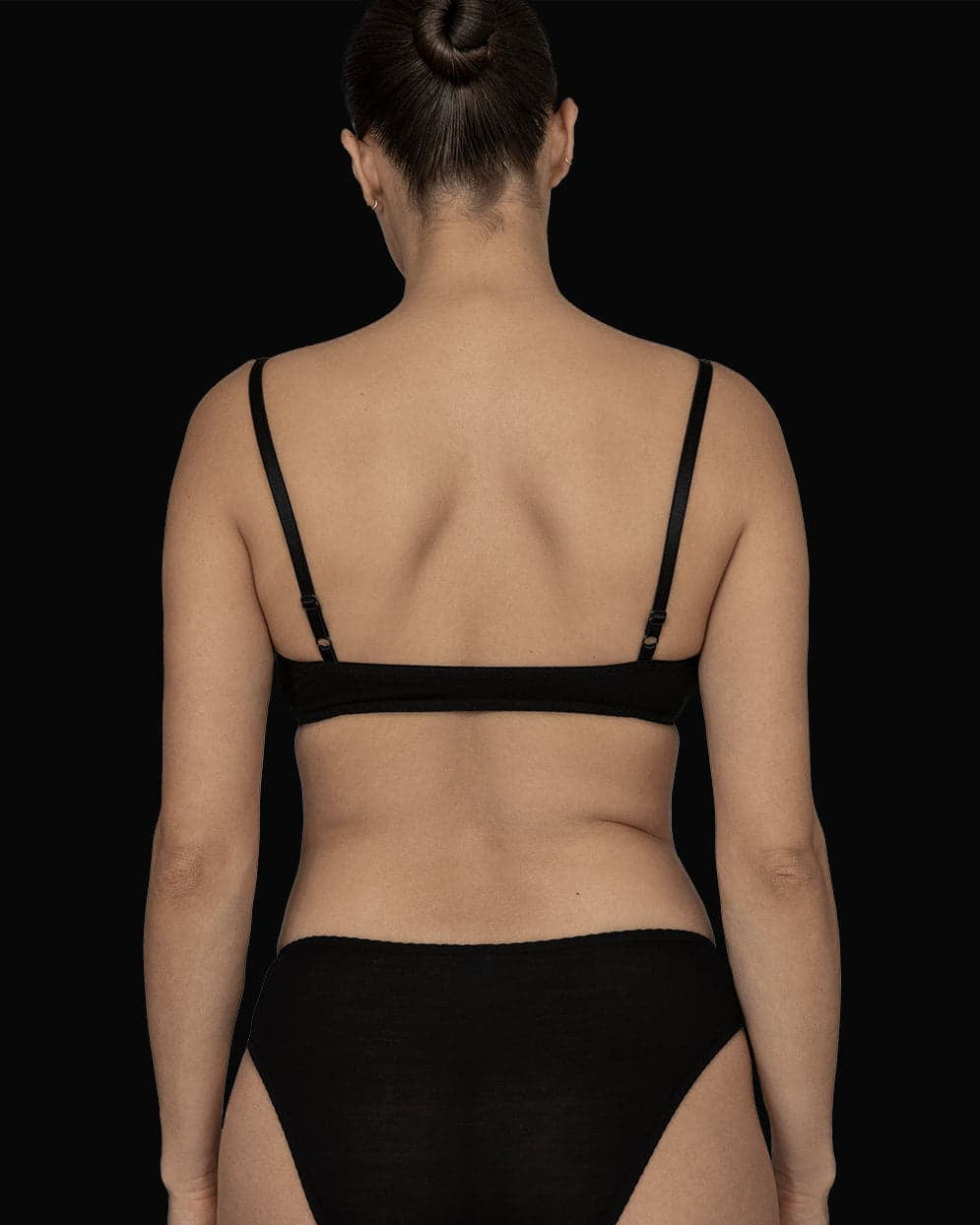 Kye Intimates: Recline Bamboo Pullover Bra - Black