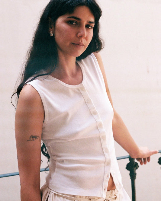 Gil Rodriguez: Sophie Sleeveless Cardigan - White