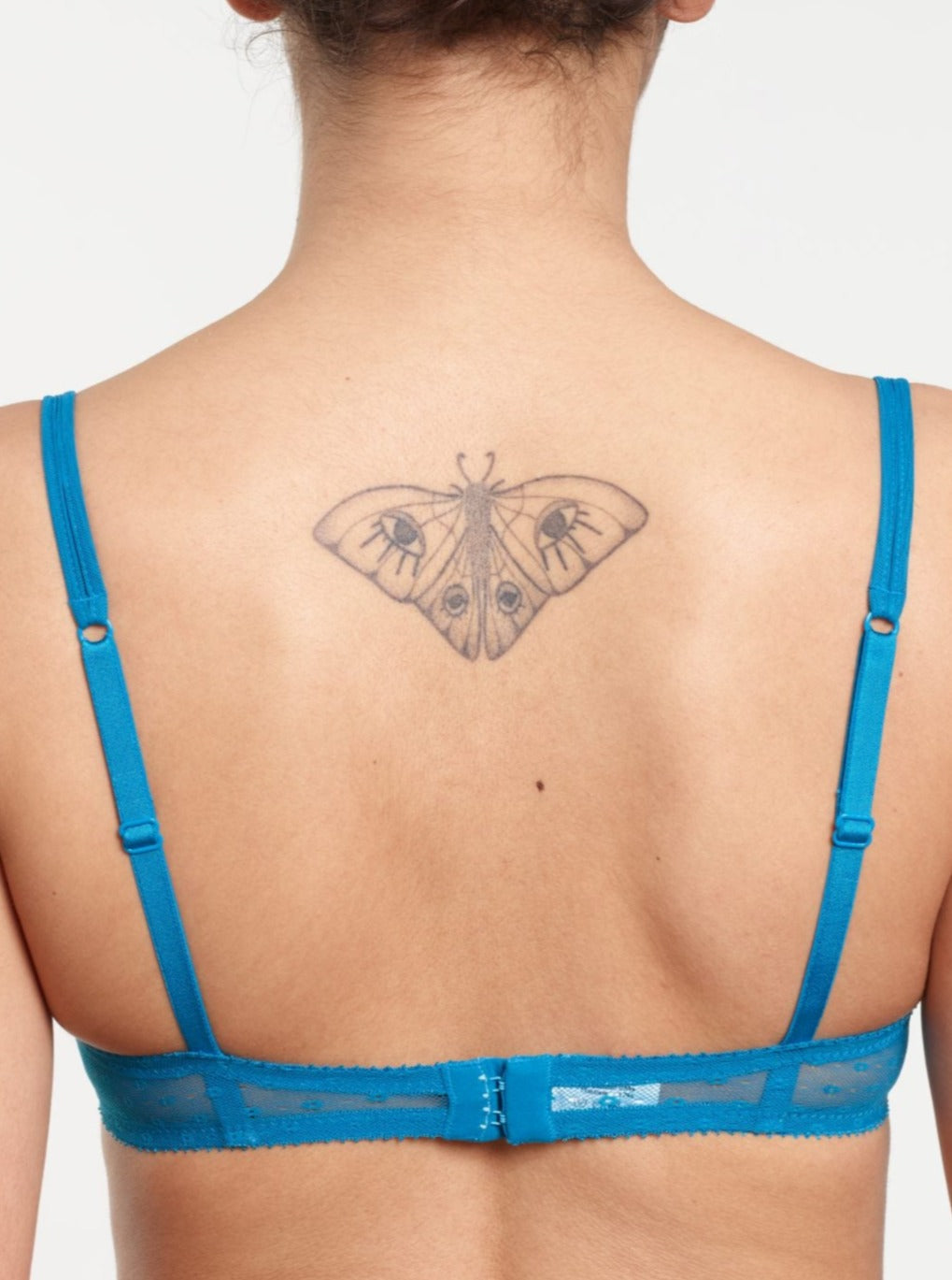 Yasmine Eslami: Joanne Demi Bra - 36A