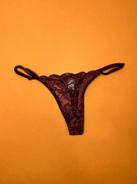 Clo: Fortuna Lace Adjustable String Thong - Wine