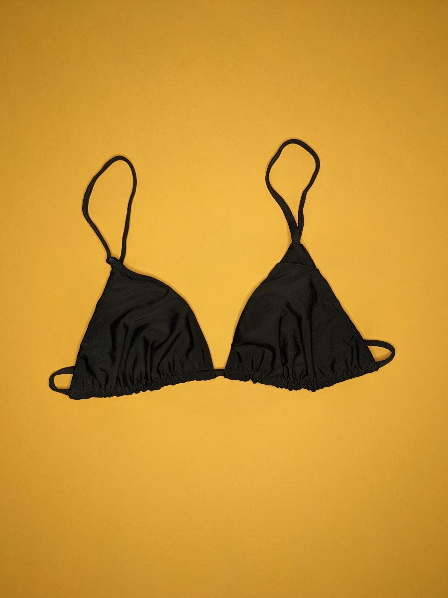 Mikoh: Catalina String Triangle Bikini Top - Black