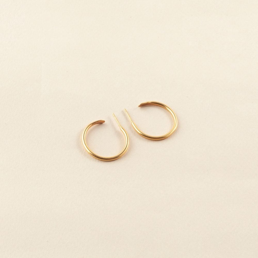 Luisa Lopez: Donela Small Hoops - Gold