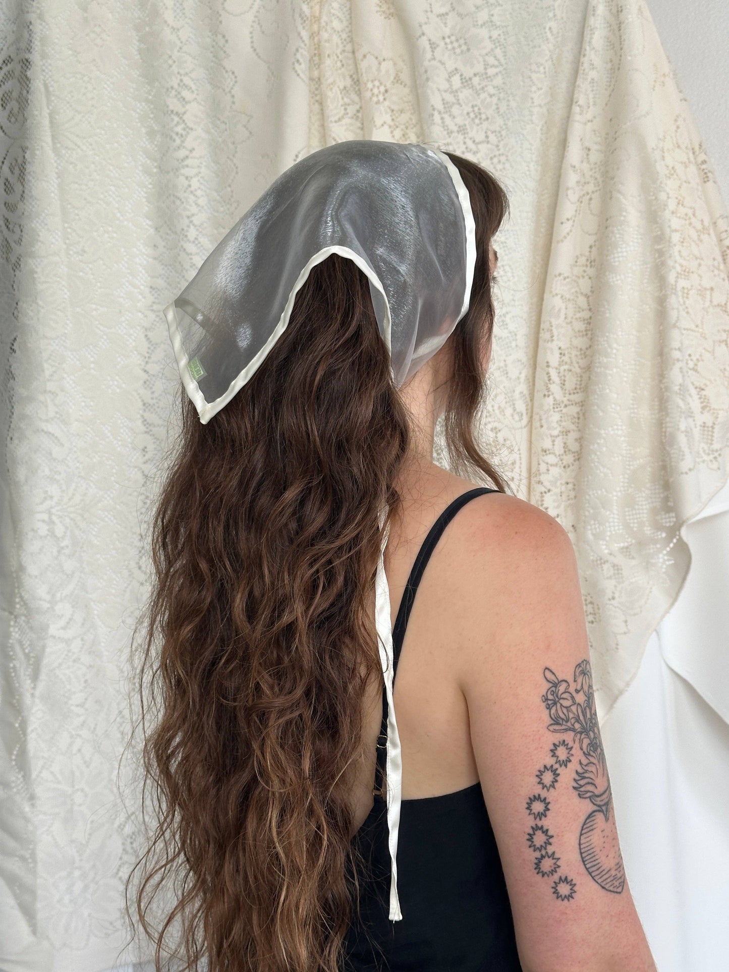 Room Shop: Frankie Sheer Headscarf - Black