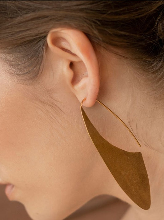 Luisa Lopez: Bruma Oval Threader Earrings - Gold