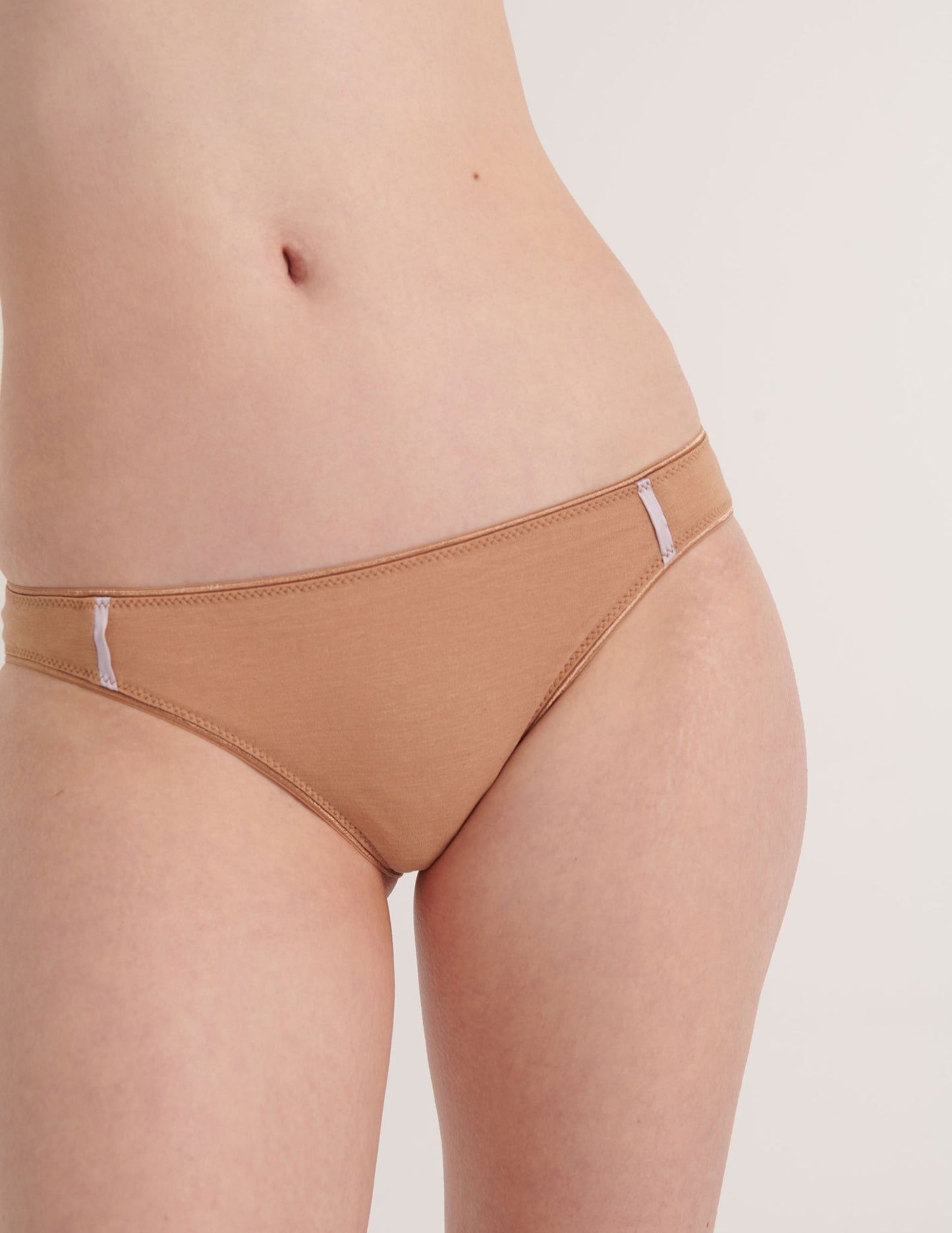 Araks: Harriet Panty - Brulee