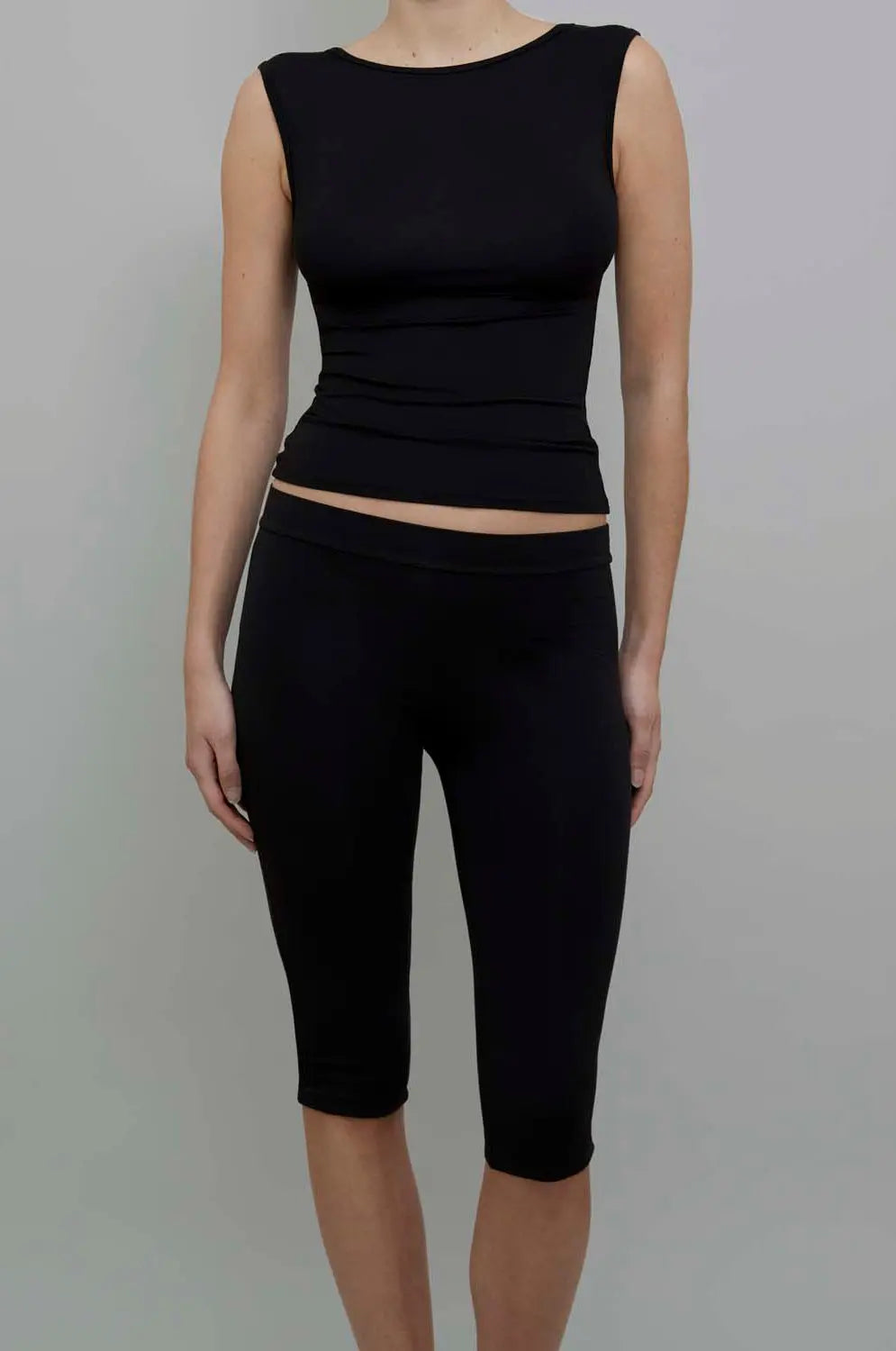 Kye Intimates: Recline Bamboo Capri Legging - Black