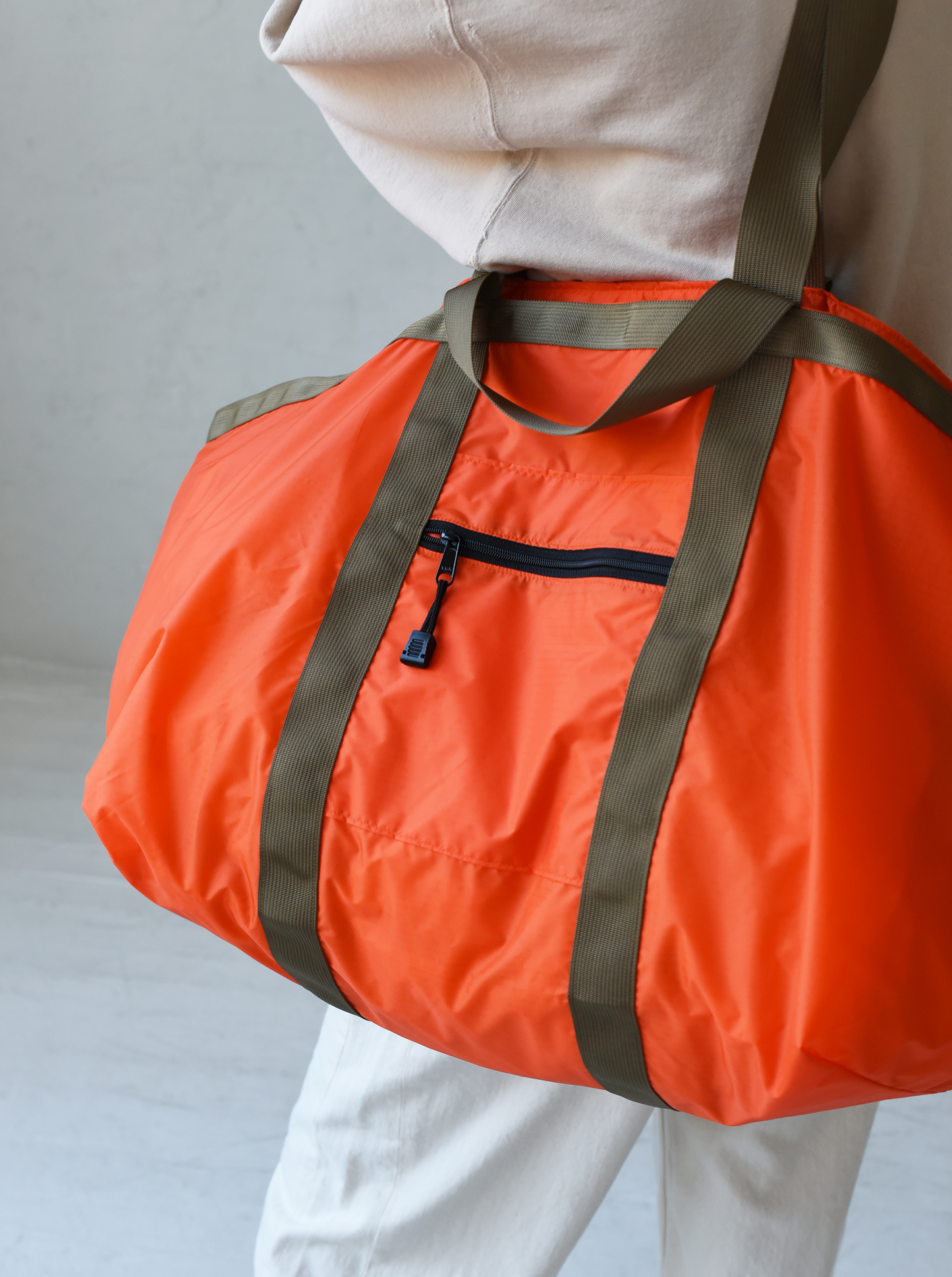 8.6.4: Nylon Weekender Bag - Orange/Coyote