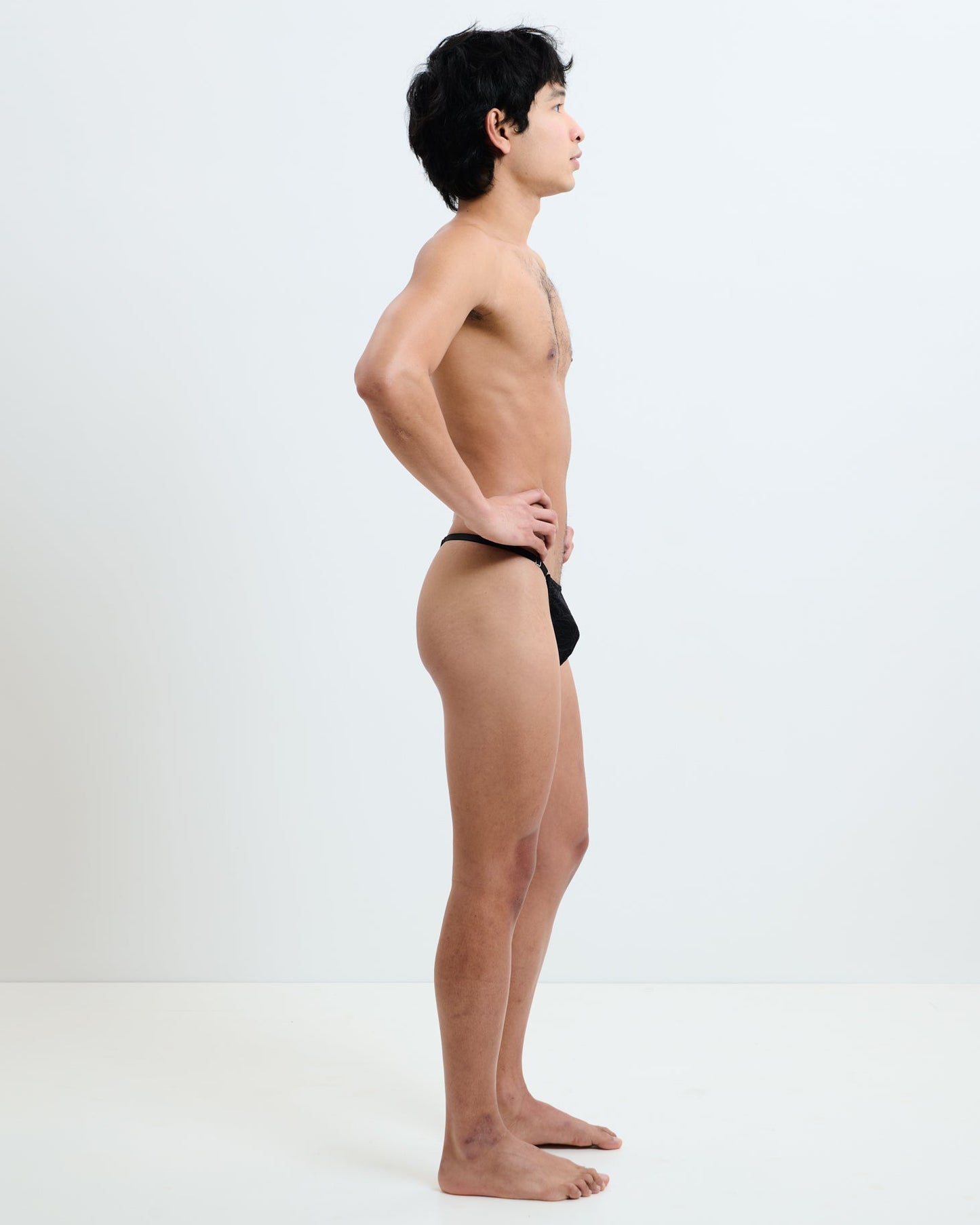 Full Of Desire: Louis Lace String - Black