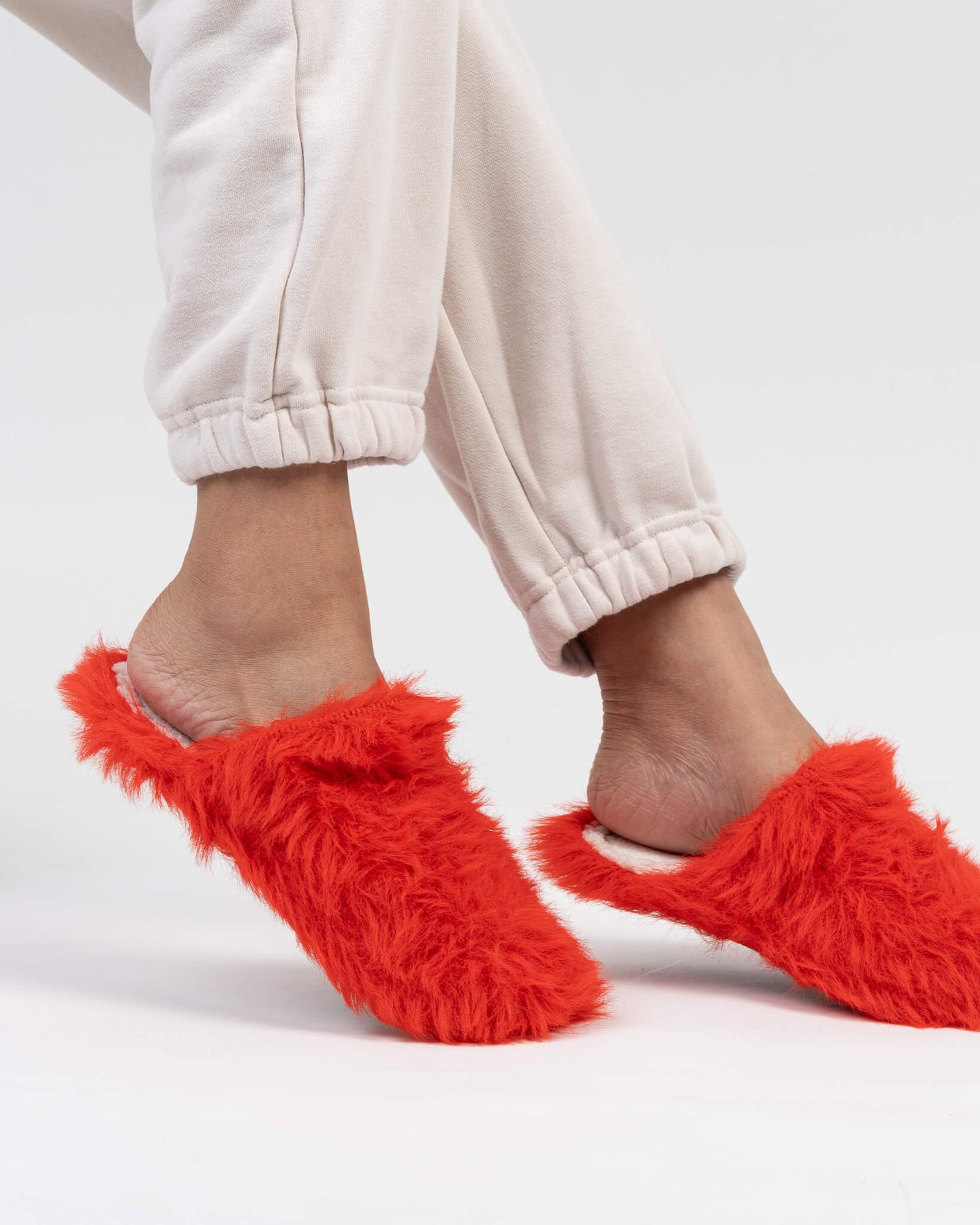 Verloop: Faux  Fur Slide Slippers - Poppy