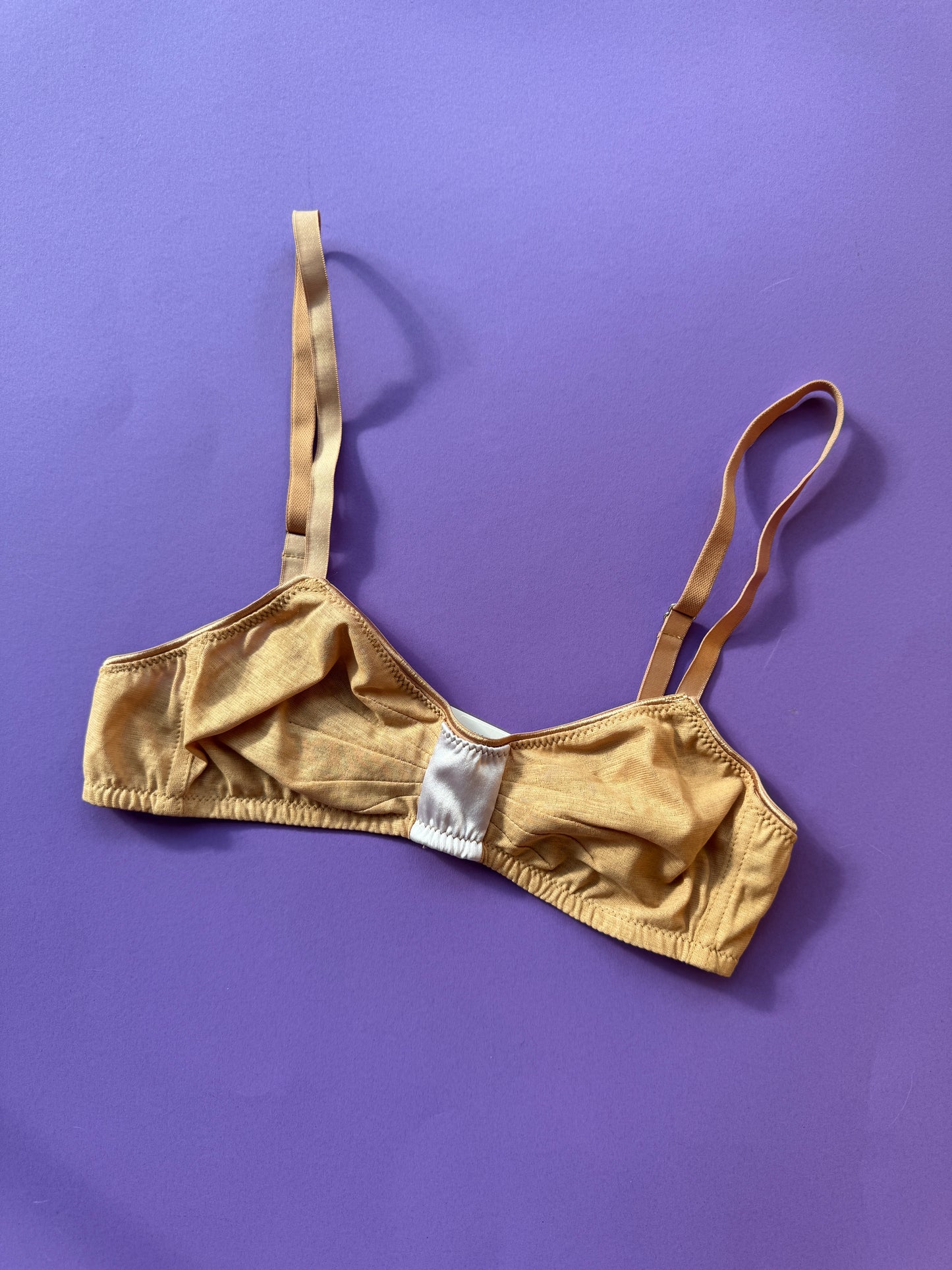 Araks: Uma Silk Wireless Bralette - Brulee