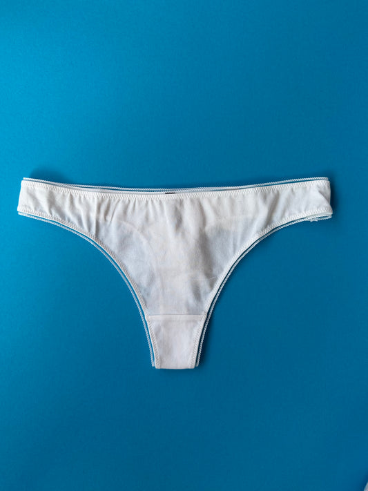 Huit: Biotiful Organic Cotton Tanga Thong - White