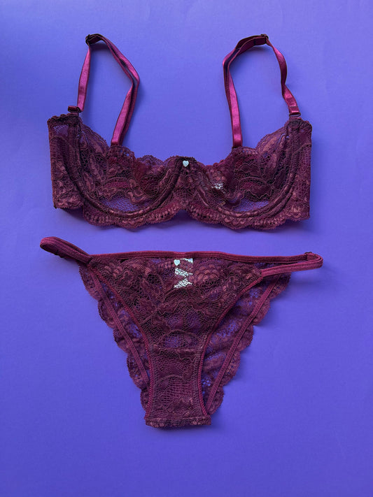 Clo: Fortuna Lace String Bikini - Crushed Berry