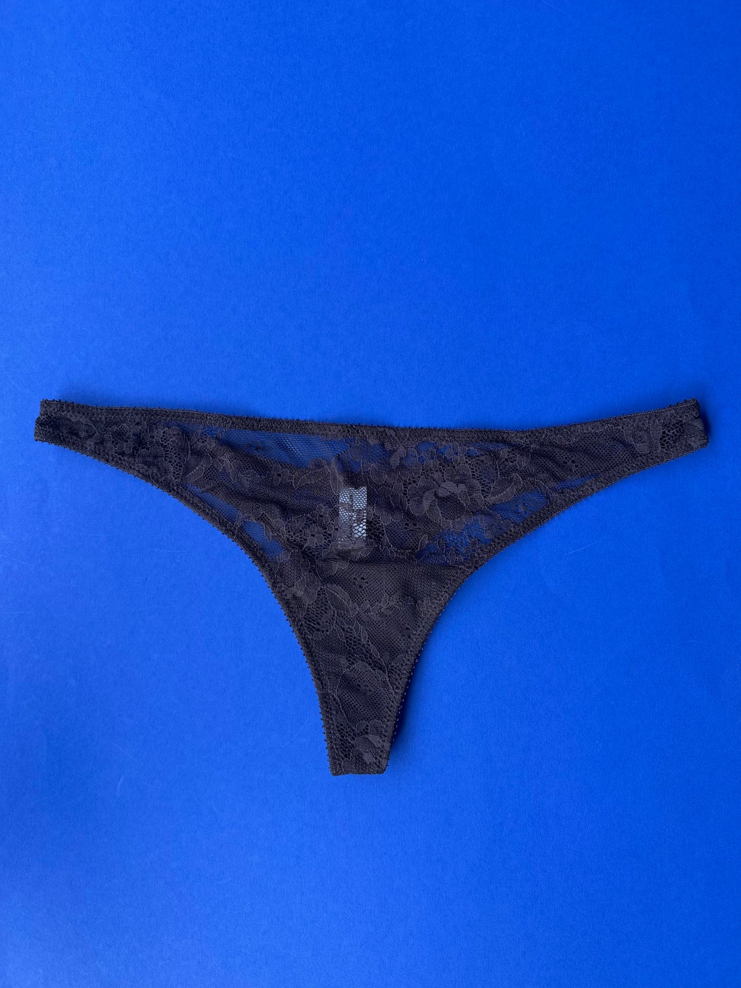 Yasmine Eslami: Louise Flower Lace Thong - Ristretto