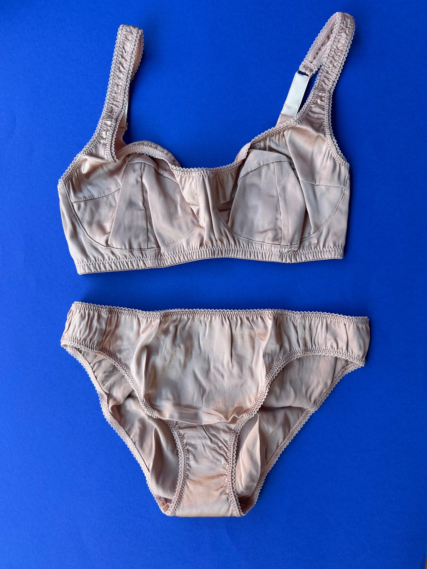 Araks: Penelope Silk Wireless Bralette - Bare