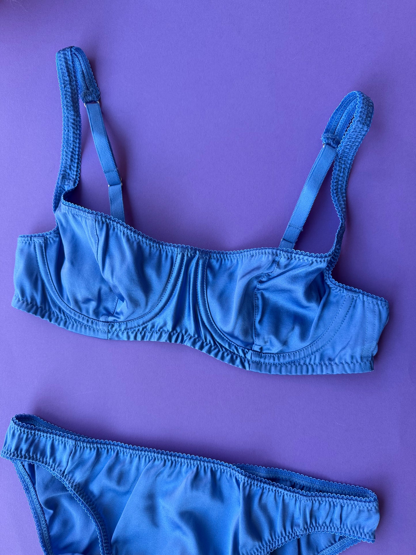 Araks: Gita Silk Underwire Bra - Bluet