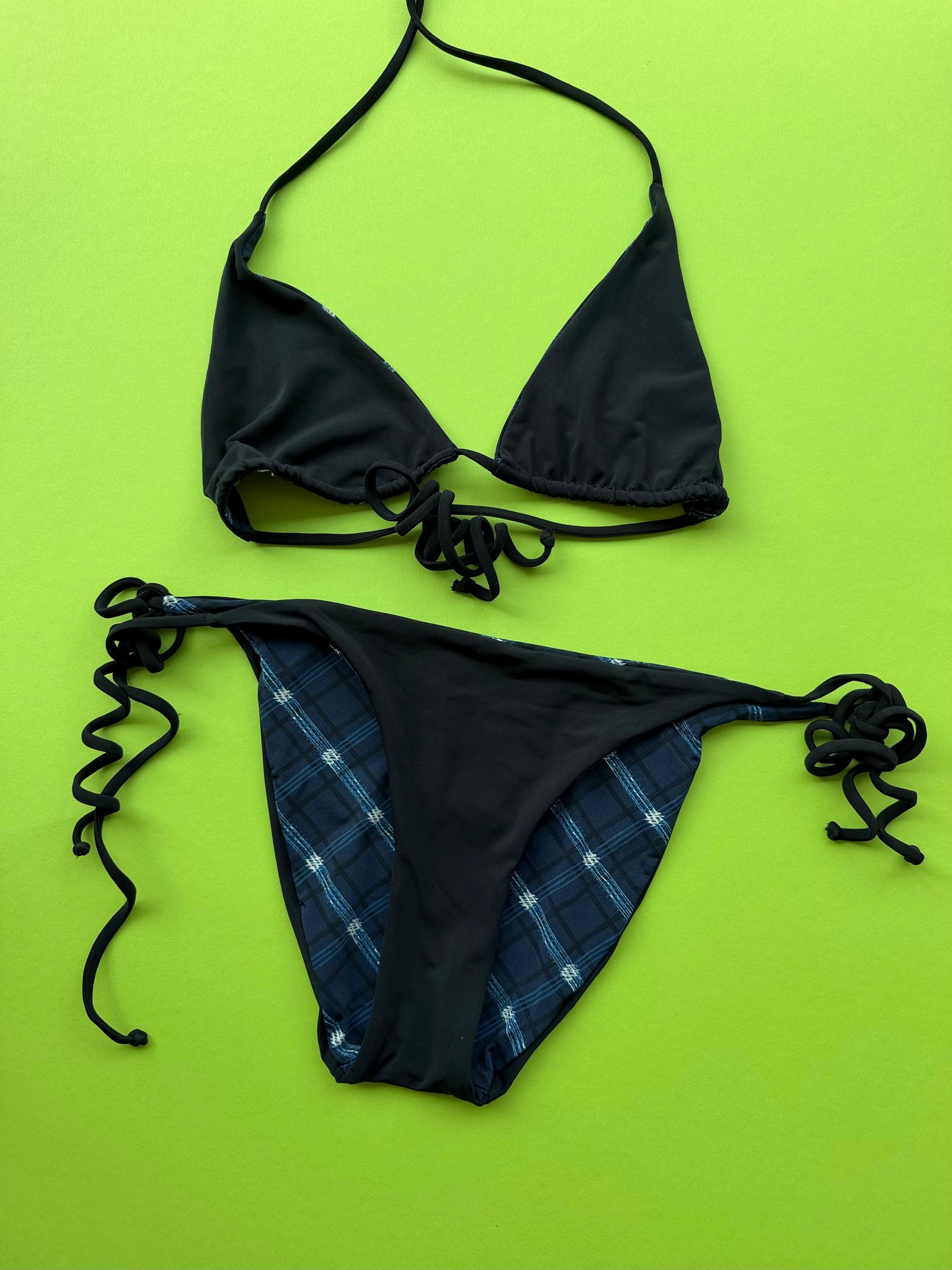 Siyu: Desprez Reversible Triangle Bikini Top - Dark Night