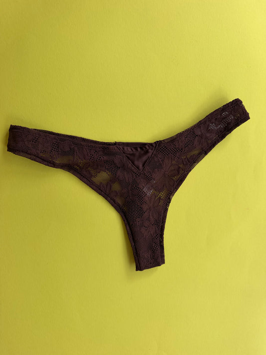 Fleur du Mal: Le Stretch Lace Thong - Cocoa Plum