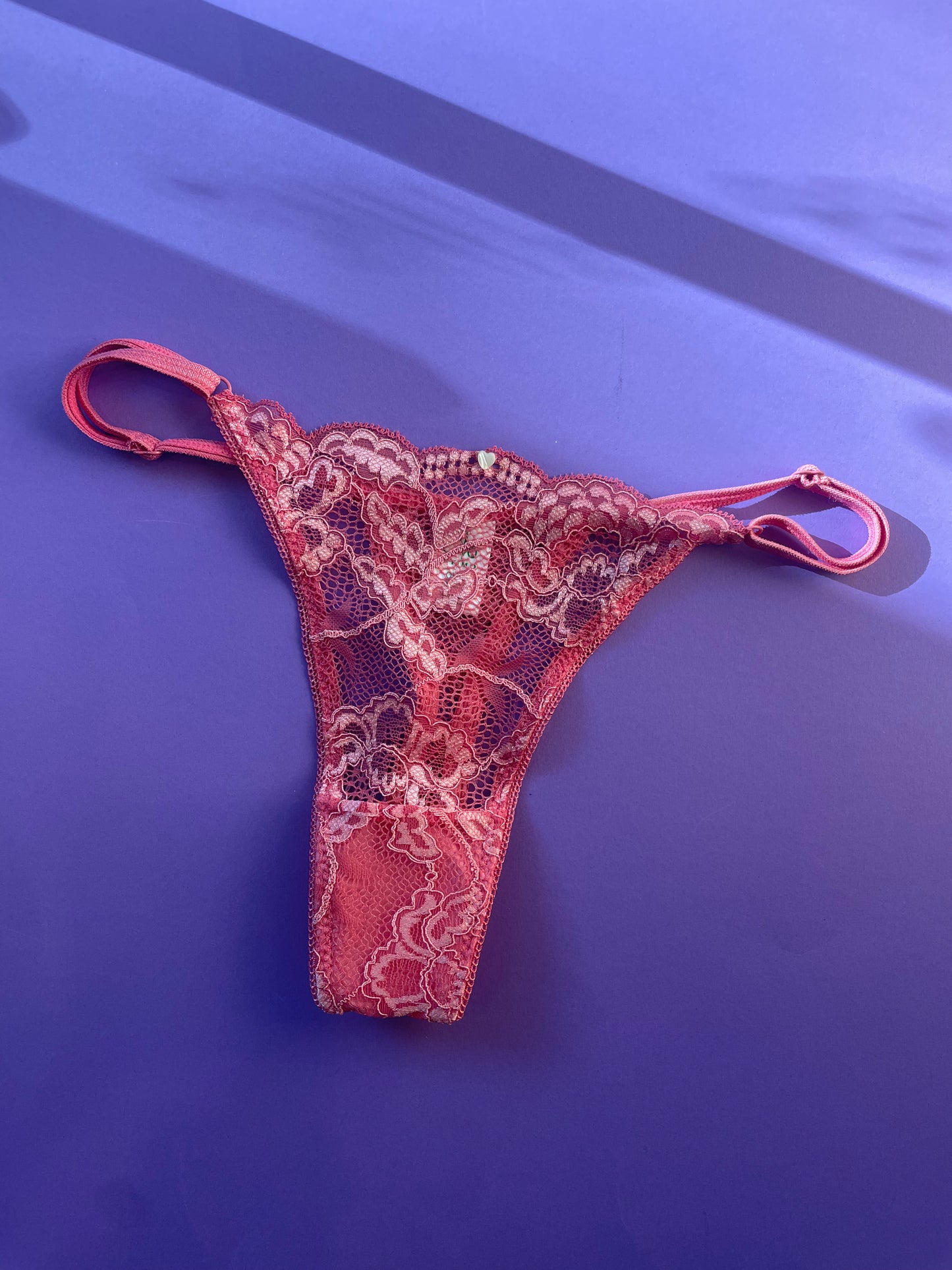 Clo: Fortuna Lace Adjustable String Thong - Coral Picante
