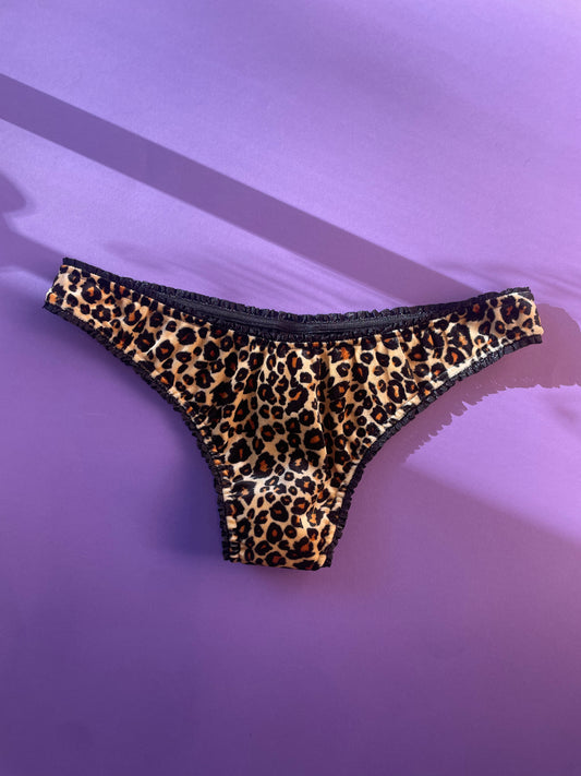 Only Hearts: Cat Nap Vintage Thong - Leopard