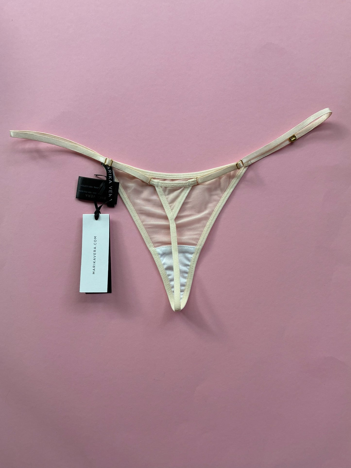 Marika Vera: Moore T-String Thong - Ivory