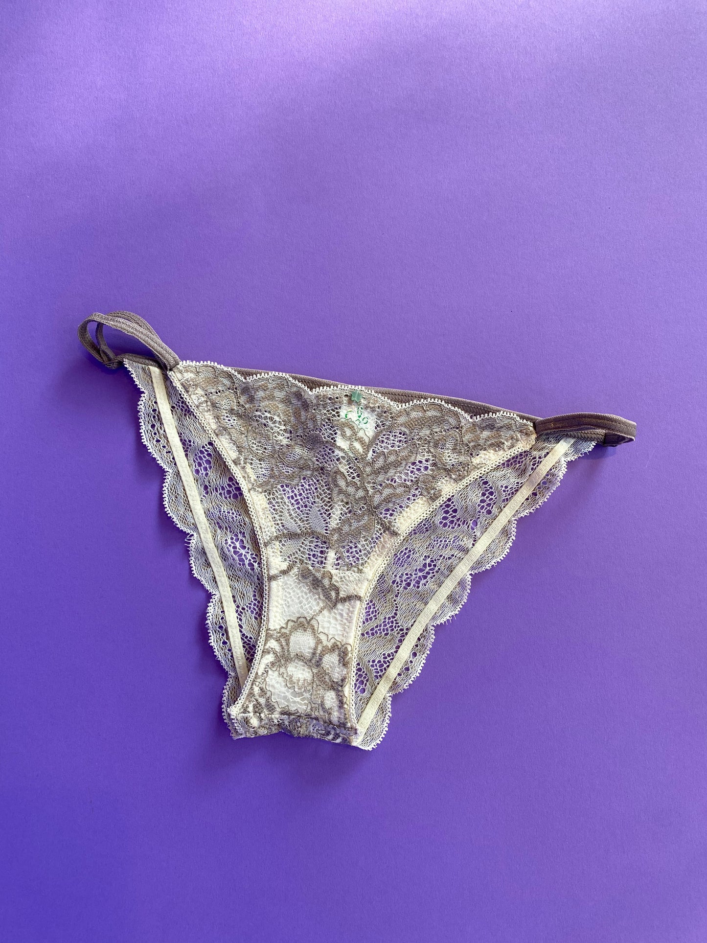 Clo: Fortuna Lace String Bikini - White Storm