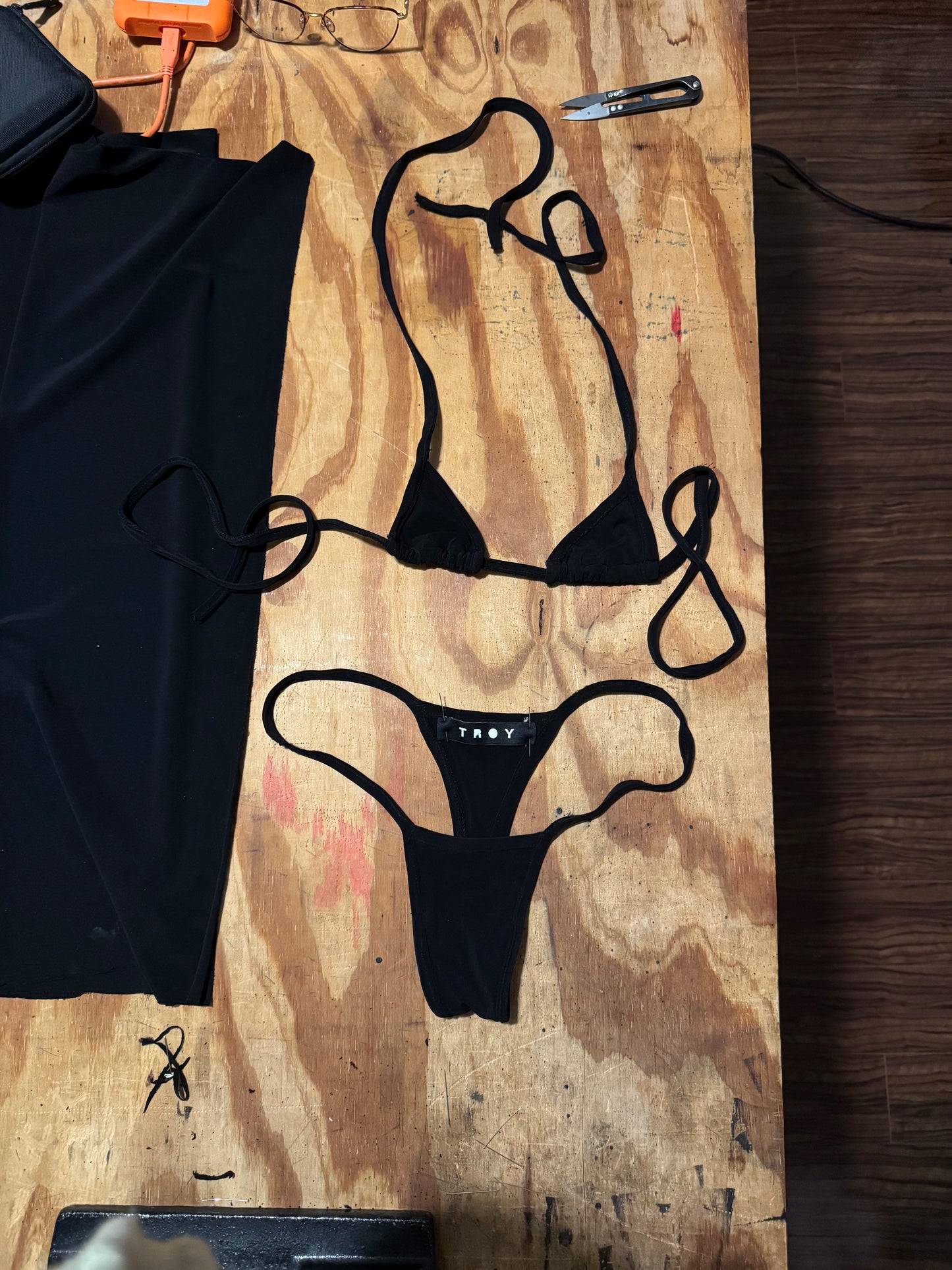 *PRE-ORDER- TROY: Micro Triangle Bikini Top - Black