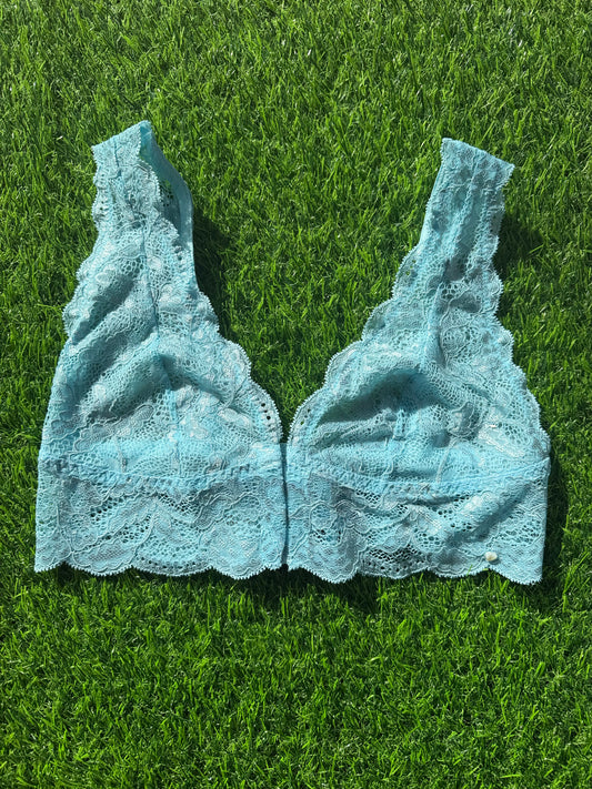 Clo: Fortuna Lace Bralette with Wide Straps Bra - Air Blue