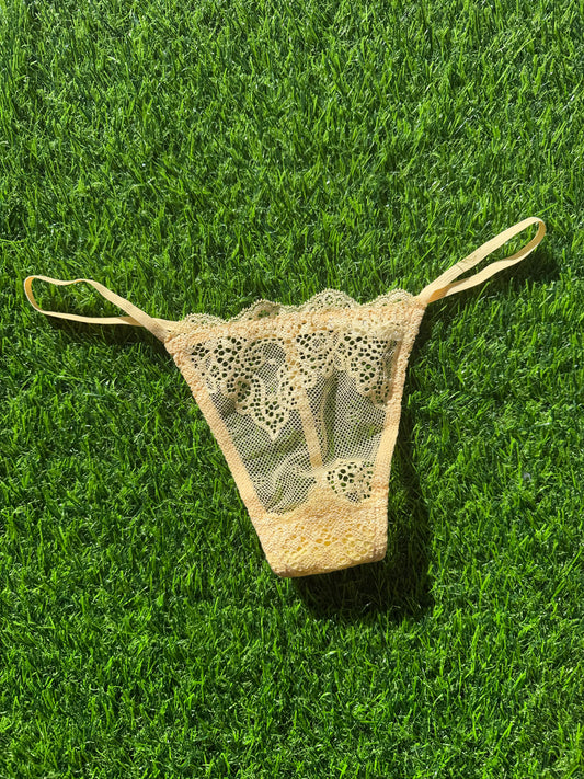 Only Hearts: So Fine Lace Tiki G-String - Buttercup