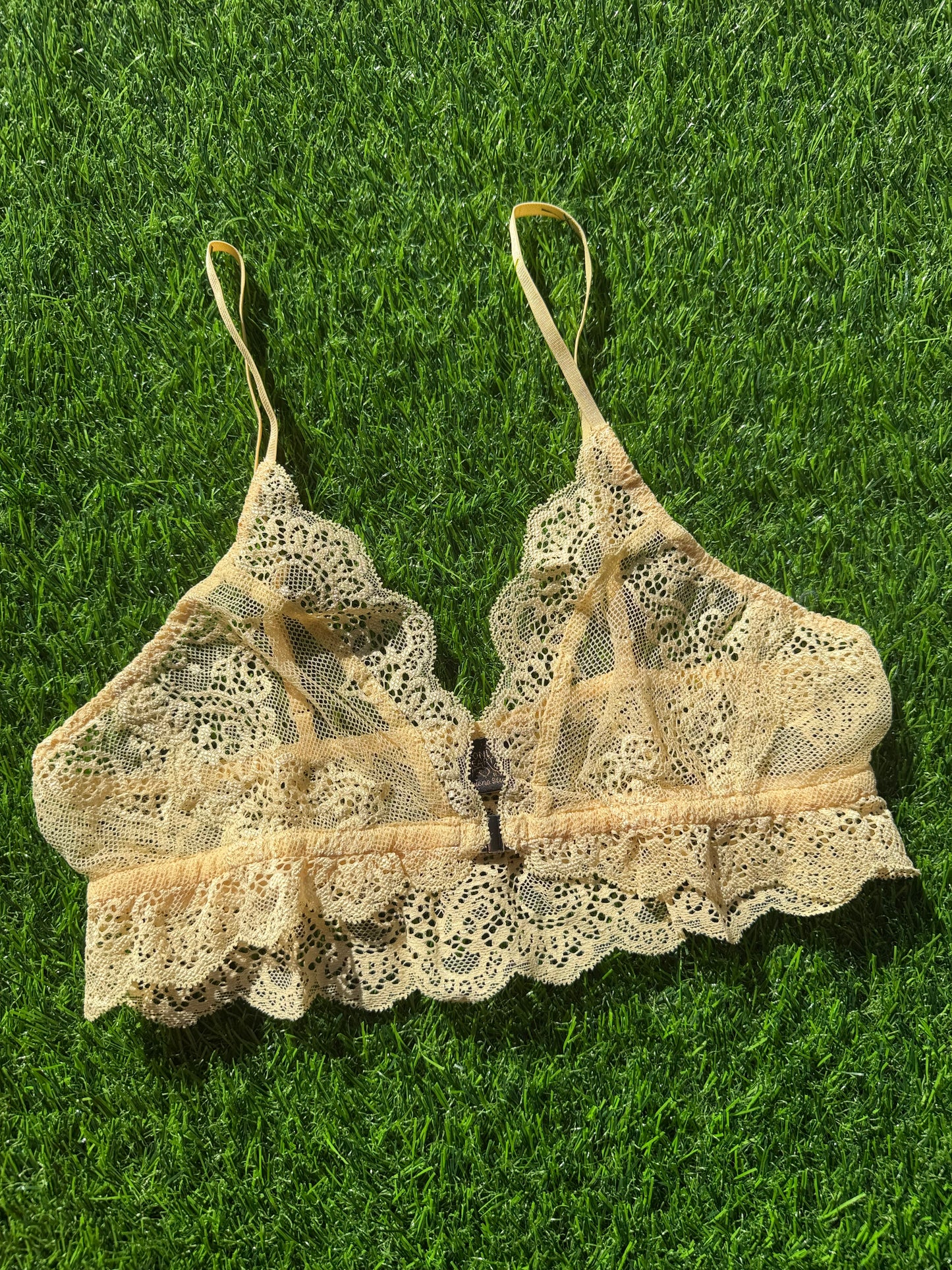 Only Hearts: So Fine Lace Front Clasp Bralette - Buttercup
