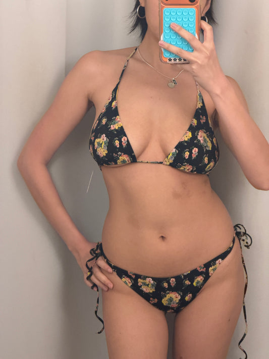 Siyu: Ruca Reversible Triangle Bikini Top - Goth Honey