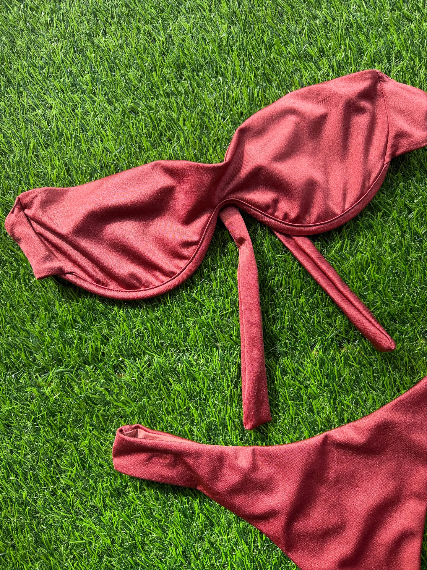 Anane: Lulu Underwire Bandeau Bikini Top - Dusty Rose