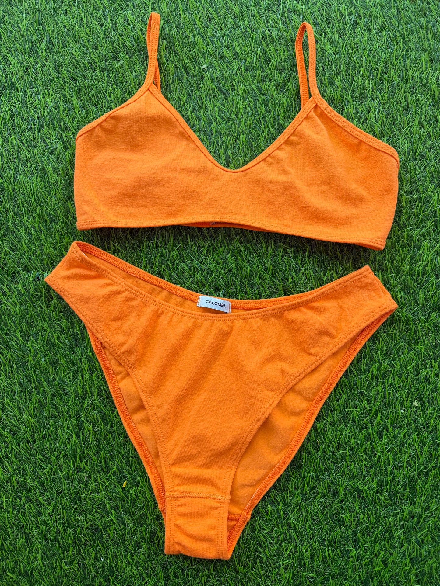 Calomel: Saya Brief - Juicy EXCLUSIVE