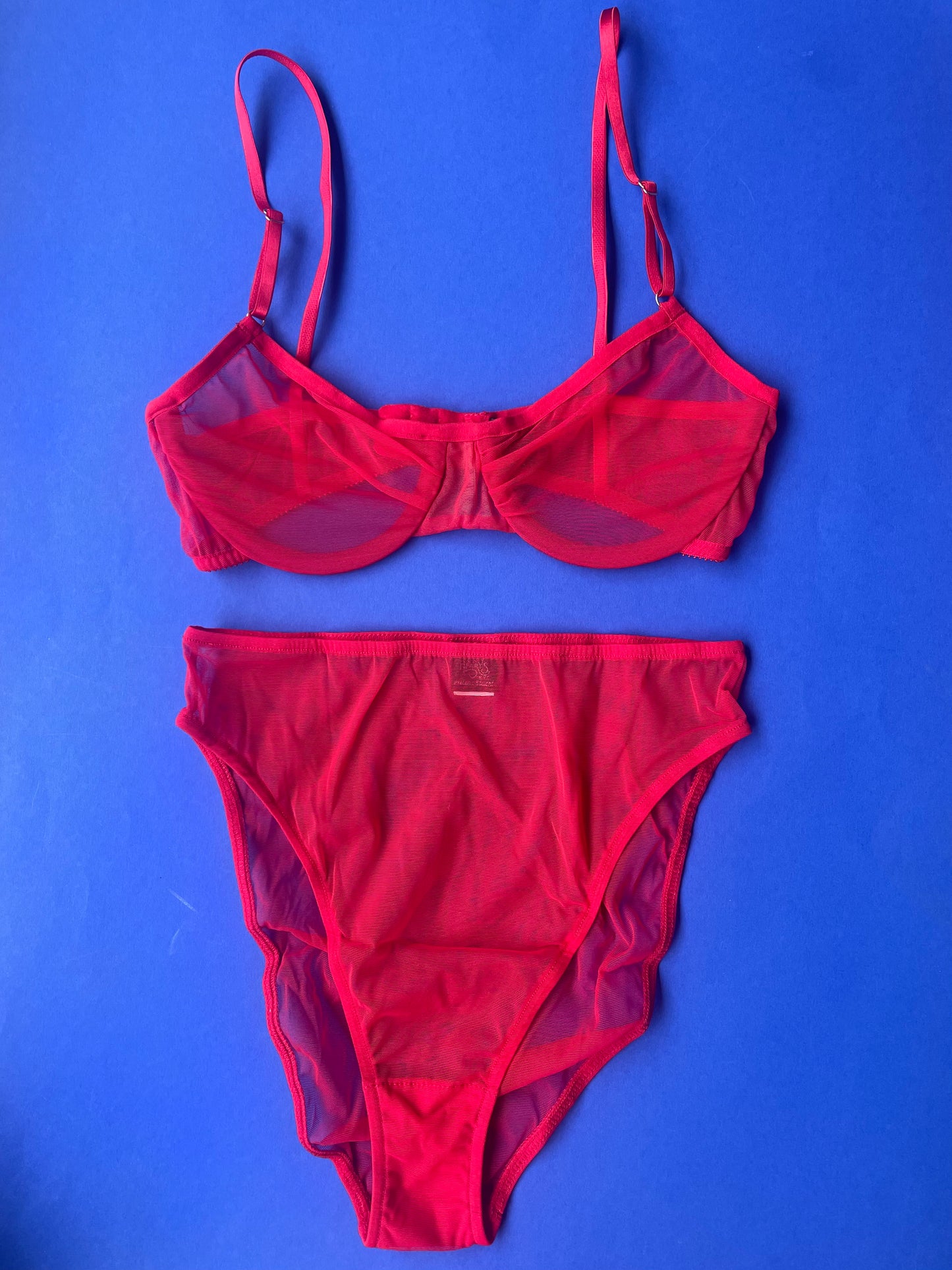Only Hearts: Whisper Underwire Bra - Tango Red